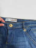 Load image into Gallery viewer, 00's Kirikiri denim mini skirt • Size 6
