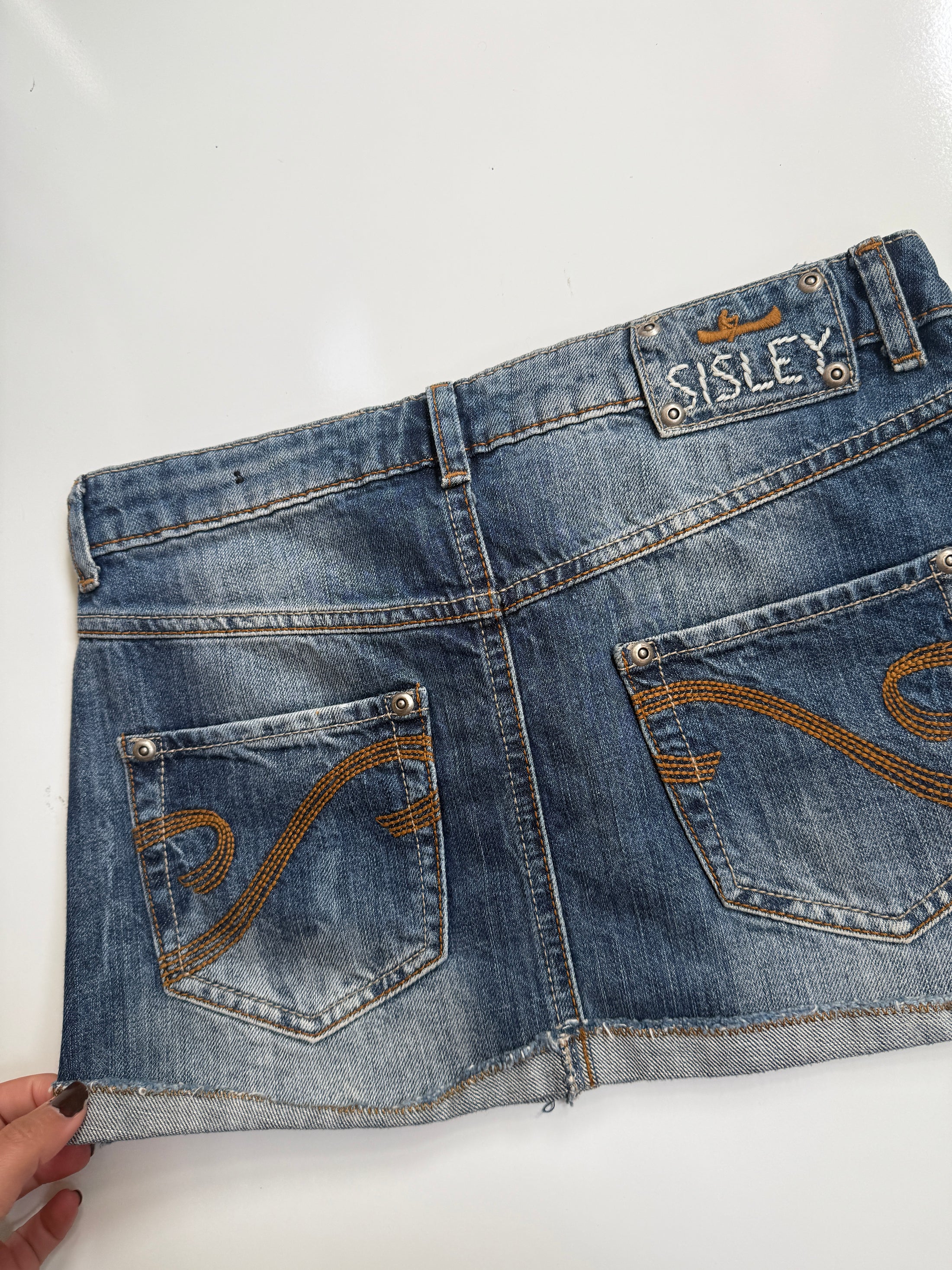 00's Sisley denim mini • Size 4-6