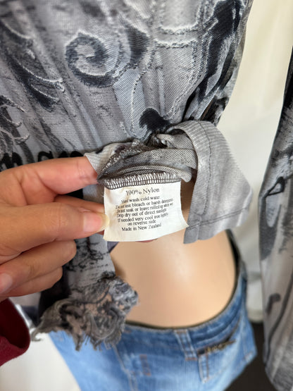 NZ 90's/00's graphic print mesh top w lace trim • Size M/L