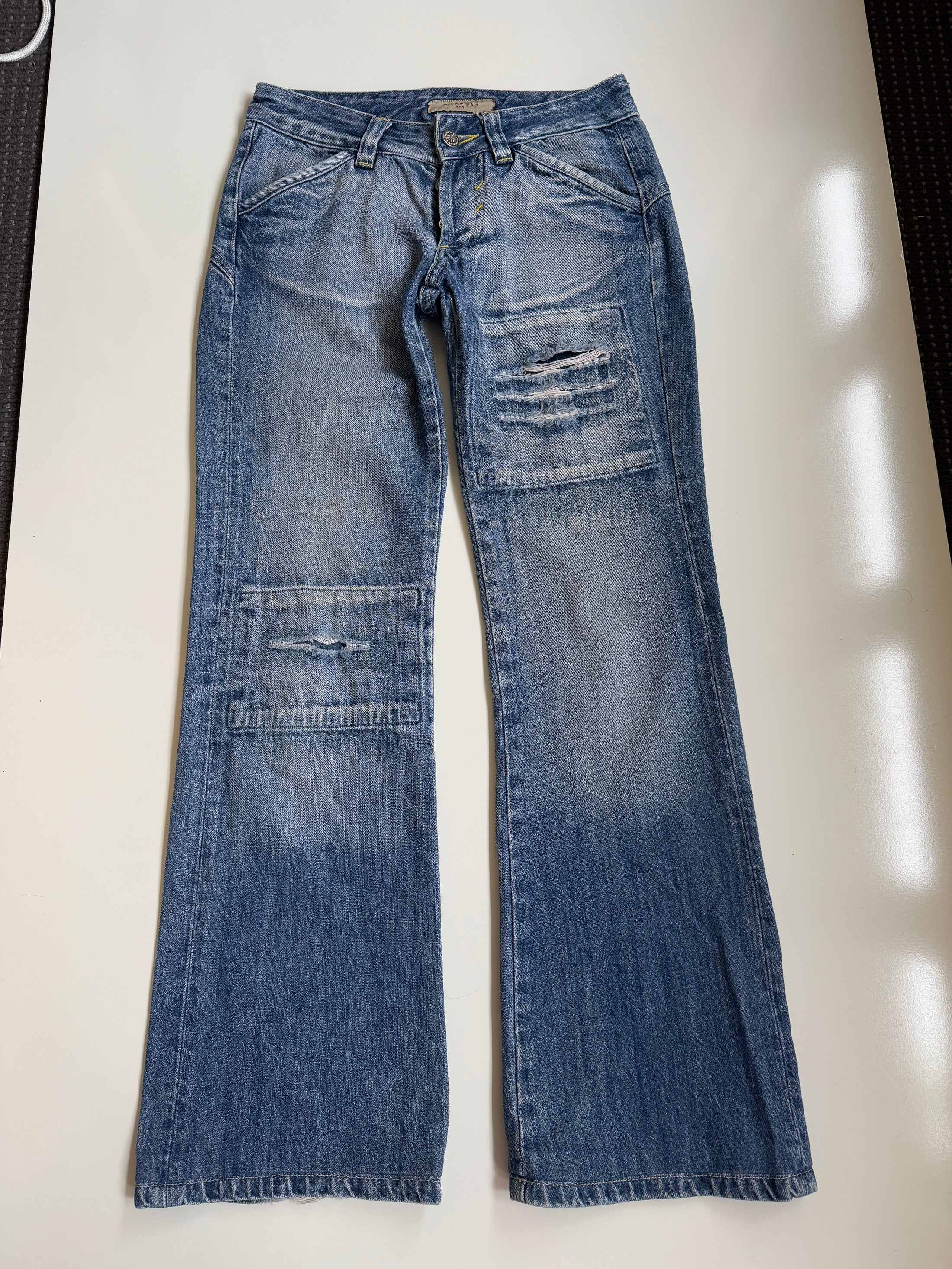 00's Patchwork bootcut jeans *Petite • Size 4-6