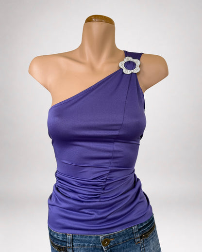 00s One shoulder top w flower decol• Size M