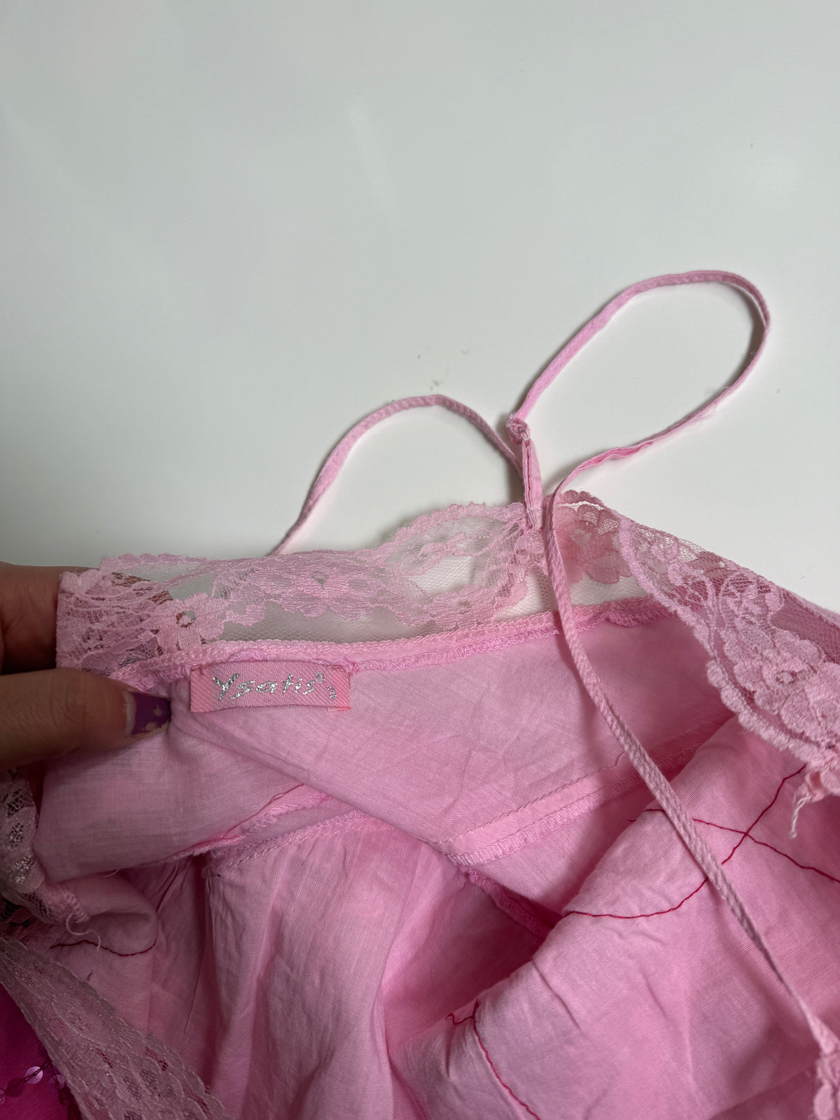 00's Cotton sequin cami w lace trim • Size L