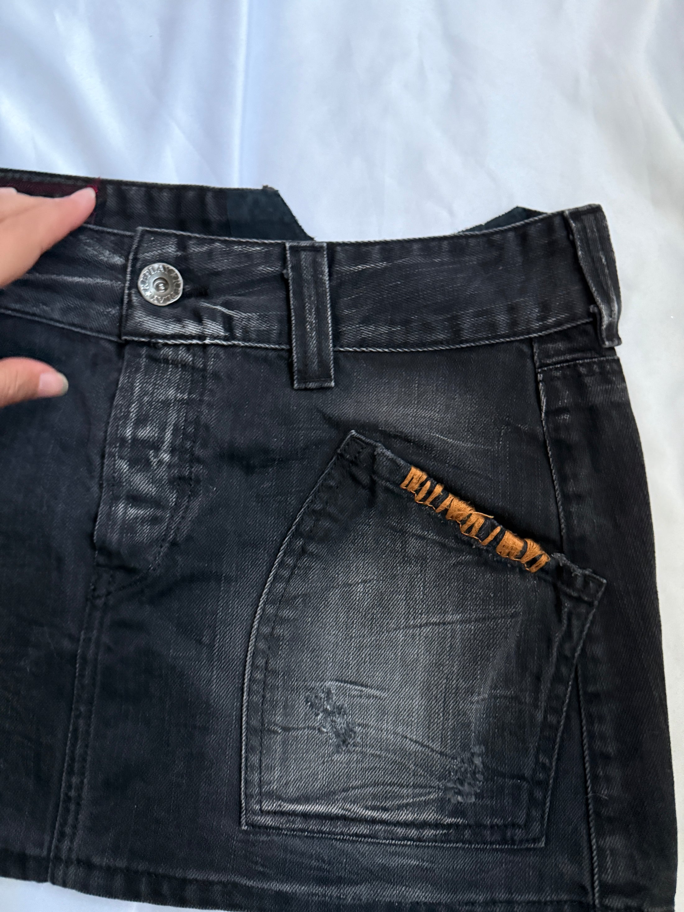 00's Replay embroidered denim mini skirt • Size 8
