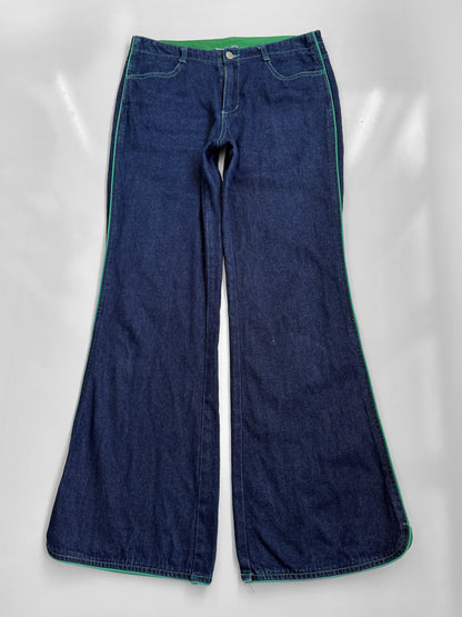 00's Contrast stitch wide leg flared jeans • Size 10
