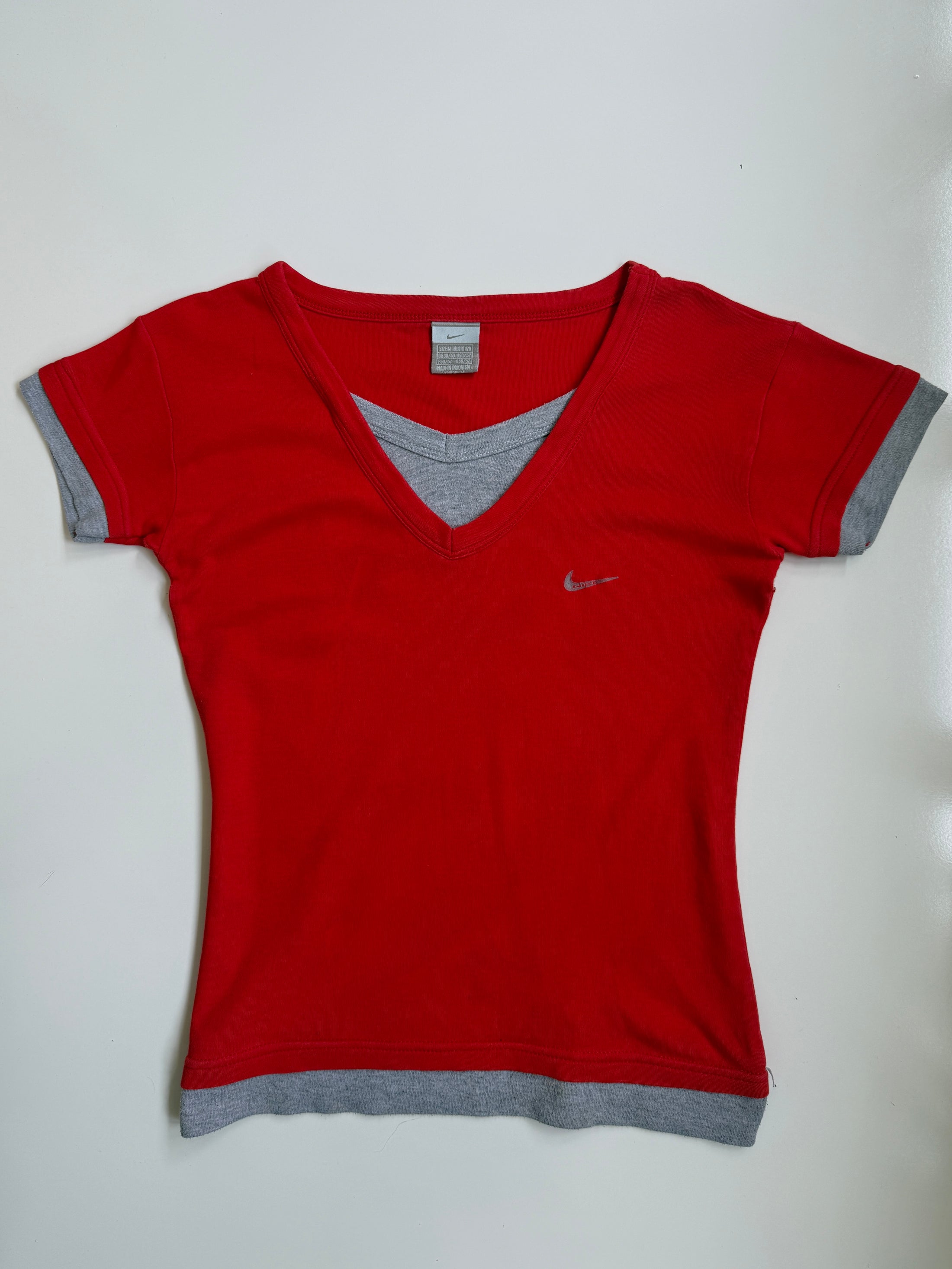 00's Nike sporty baby tee • Size S/M