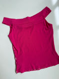 Load image into Gallery viewer, 00's Ole hot pink graphic tank w metal ring detail  • Size S
