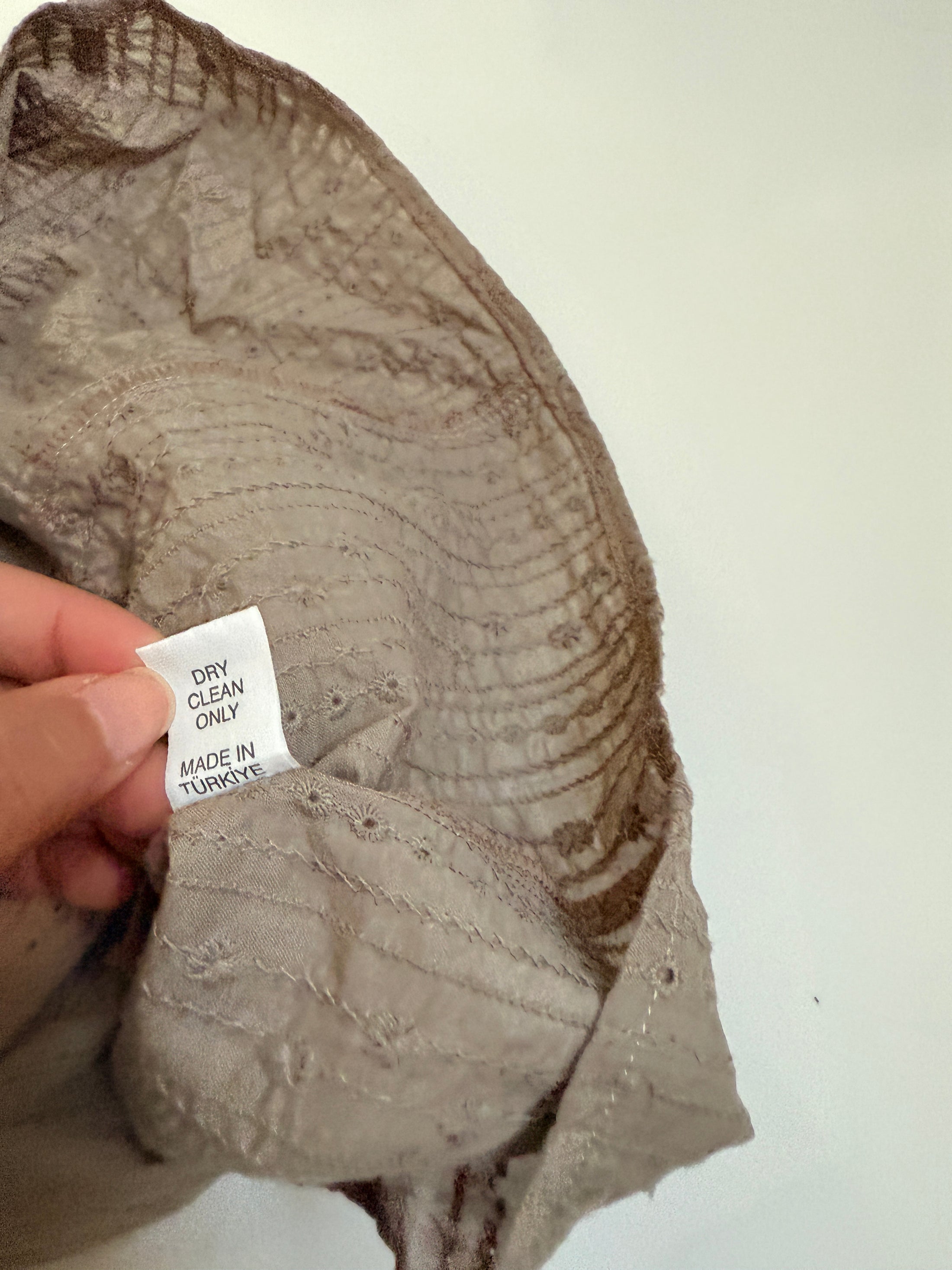 00's Serpil khaki milkmaid ribbon top • Size M