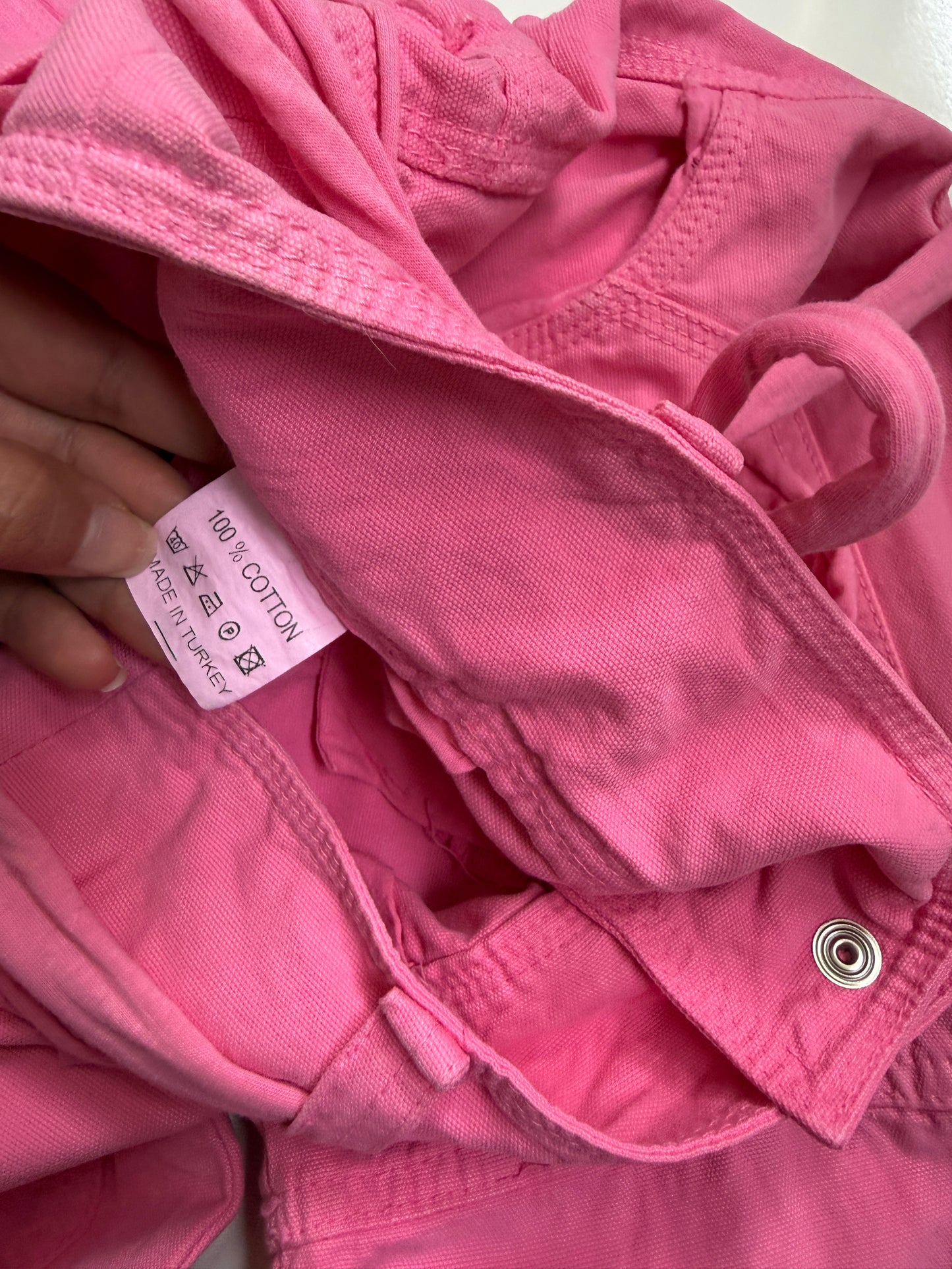 00's Pink capri cargos • Size 8