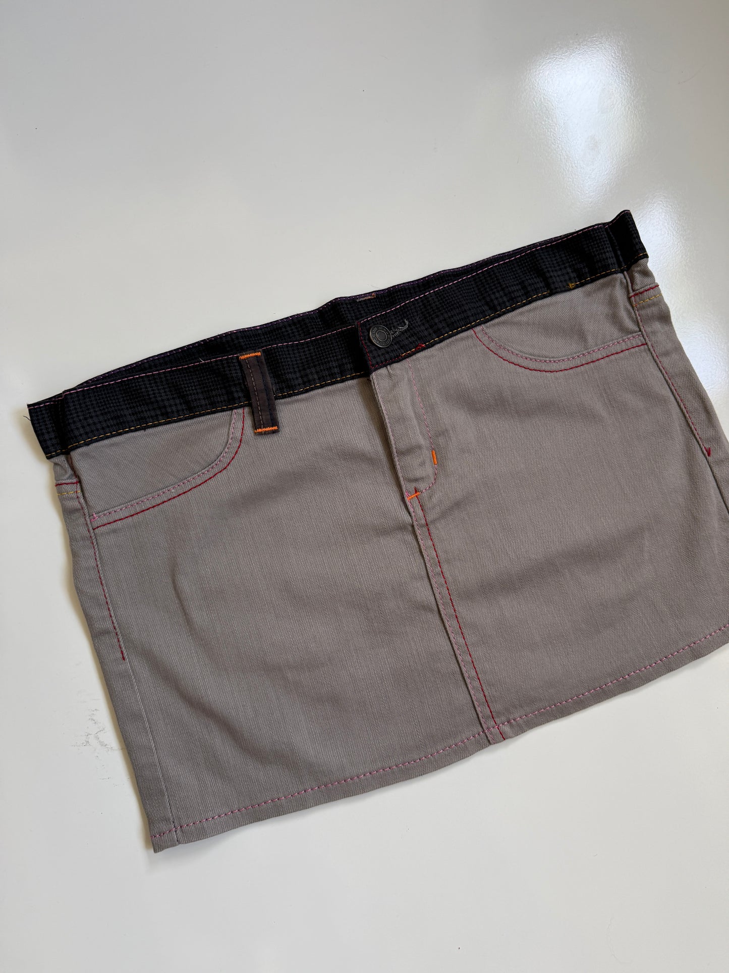 00's Denim mini w plaid trim *Grey • Size 10