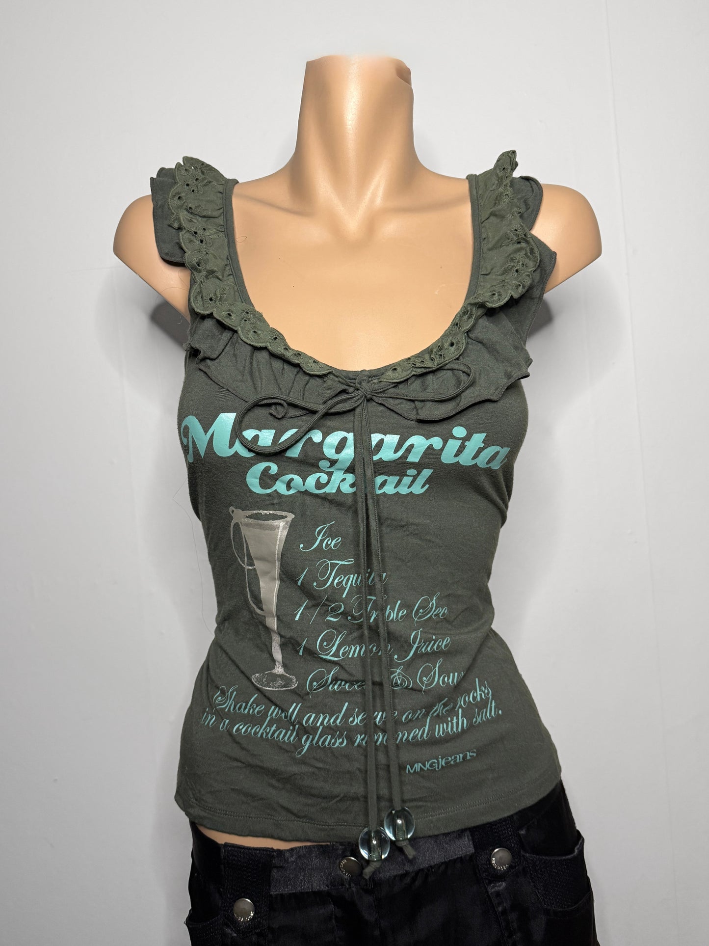 00's Margarita ruffle tank • Size M