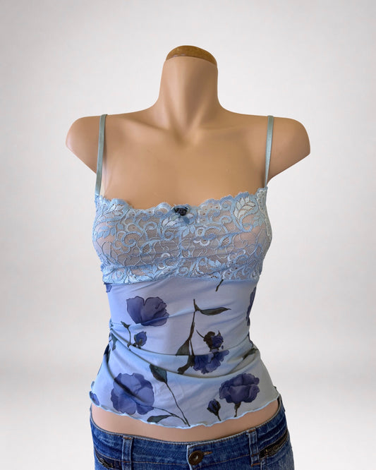 00's Baby blue mesh cami w lace detail • Size L