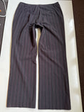 Load image into Gallery viewer, 00's Charcoal low-rise officecore pants w pink pinstripes • Size 16
