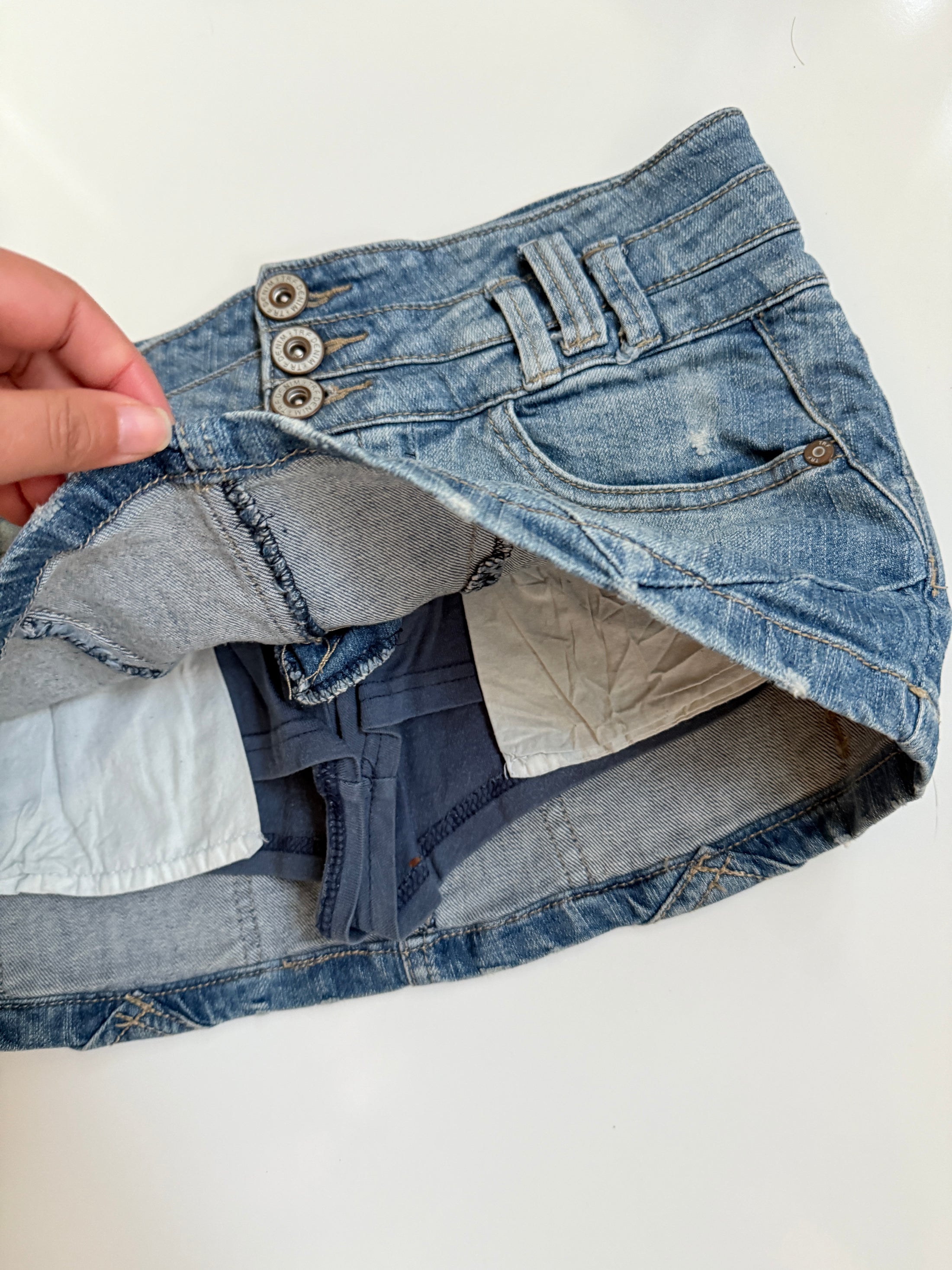 00's Zara denim micro mini w built in shorts • Size 6-8