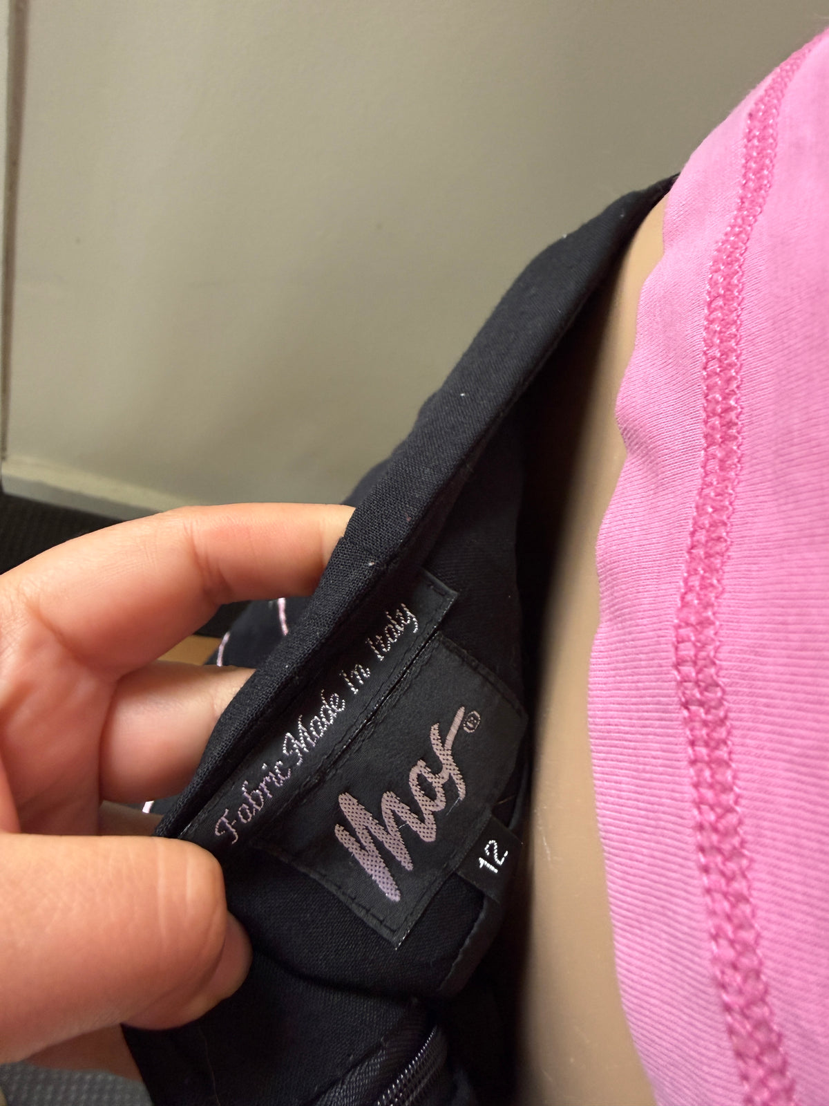 00s Midi skirt w baby pink ribbon detail • Size 10
