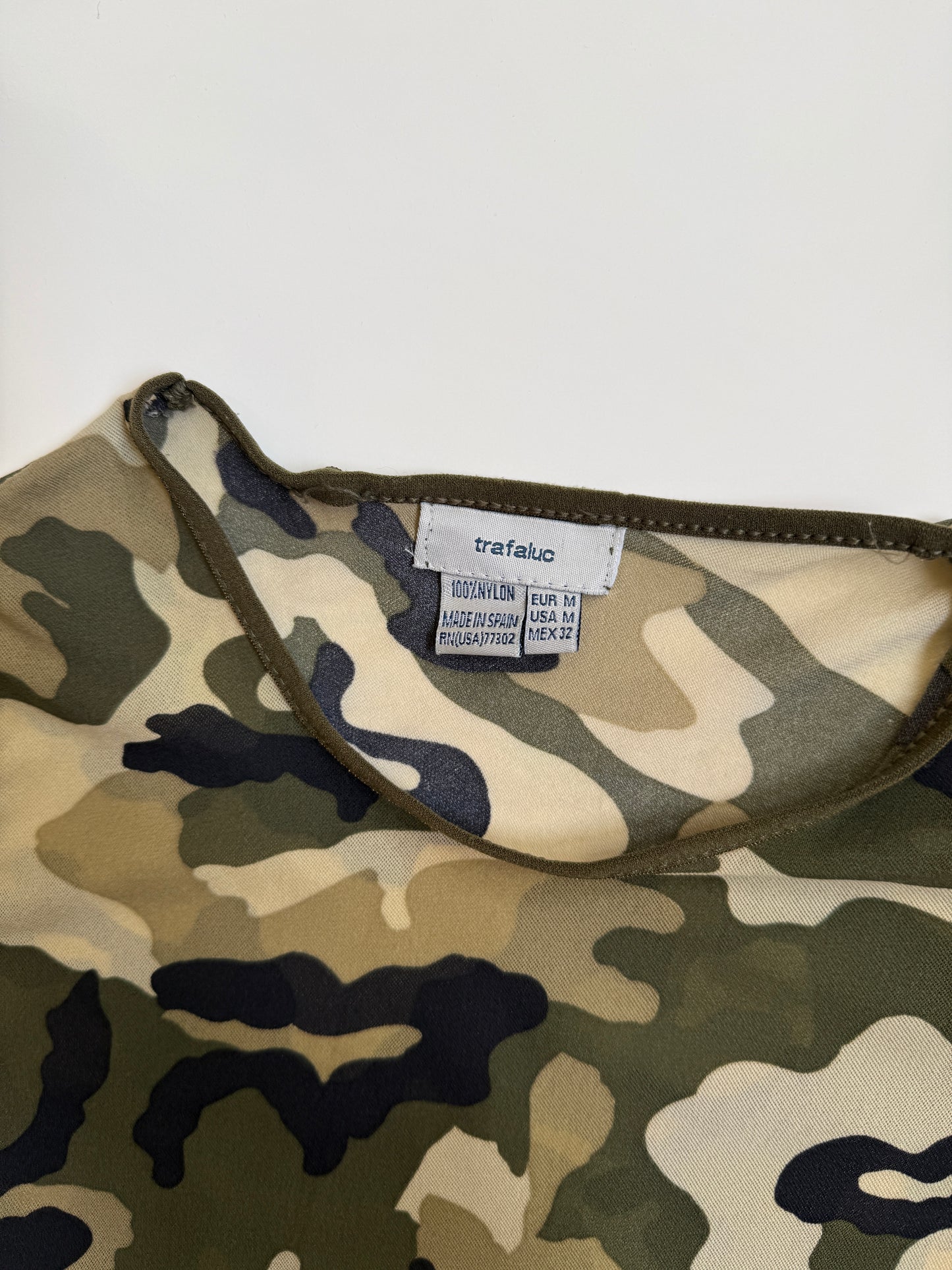 00's Zara camo mesh baby tee • Size XS/S