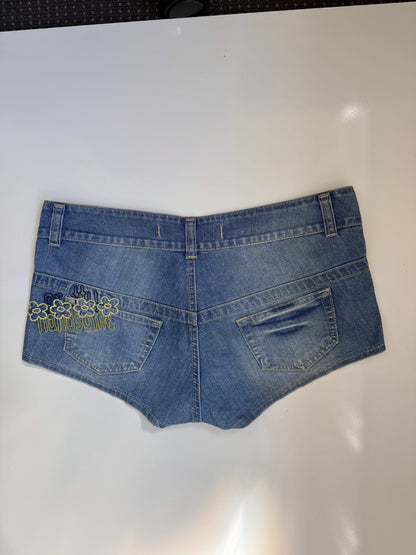 00's Embroidered denim micro shorts • Size 10
