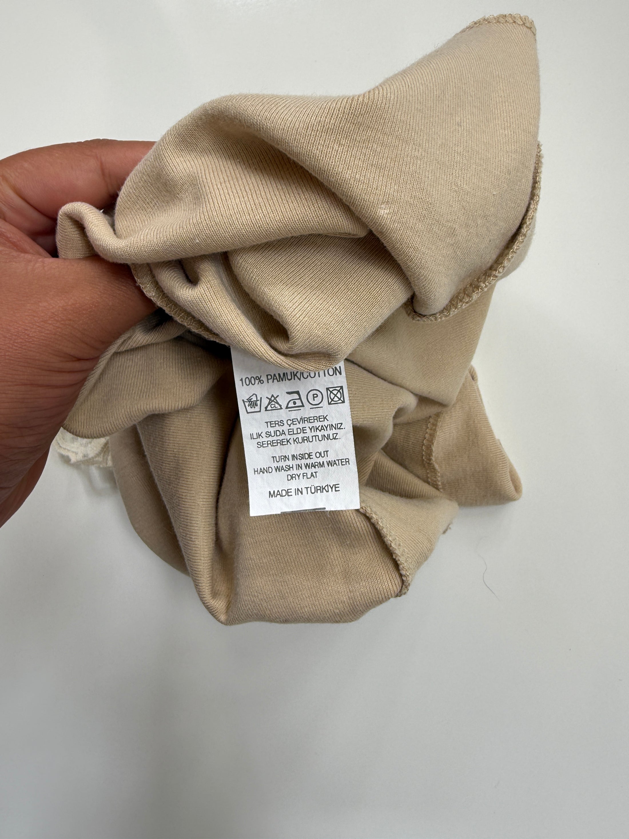 00's Print baby tee w lace trim • Size L