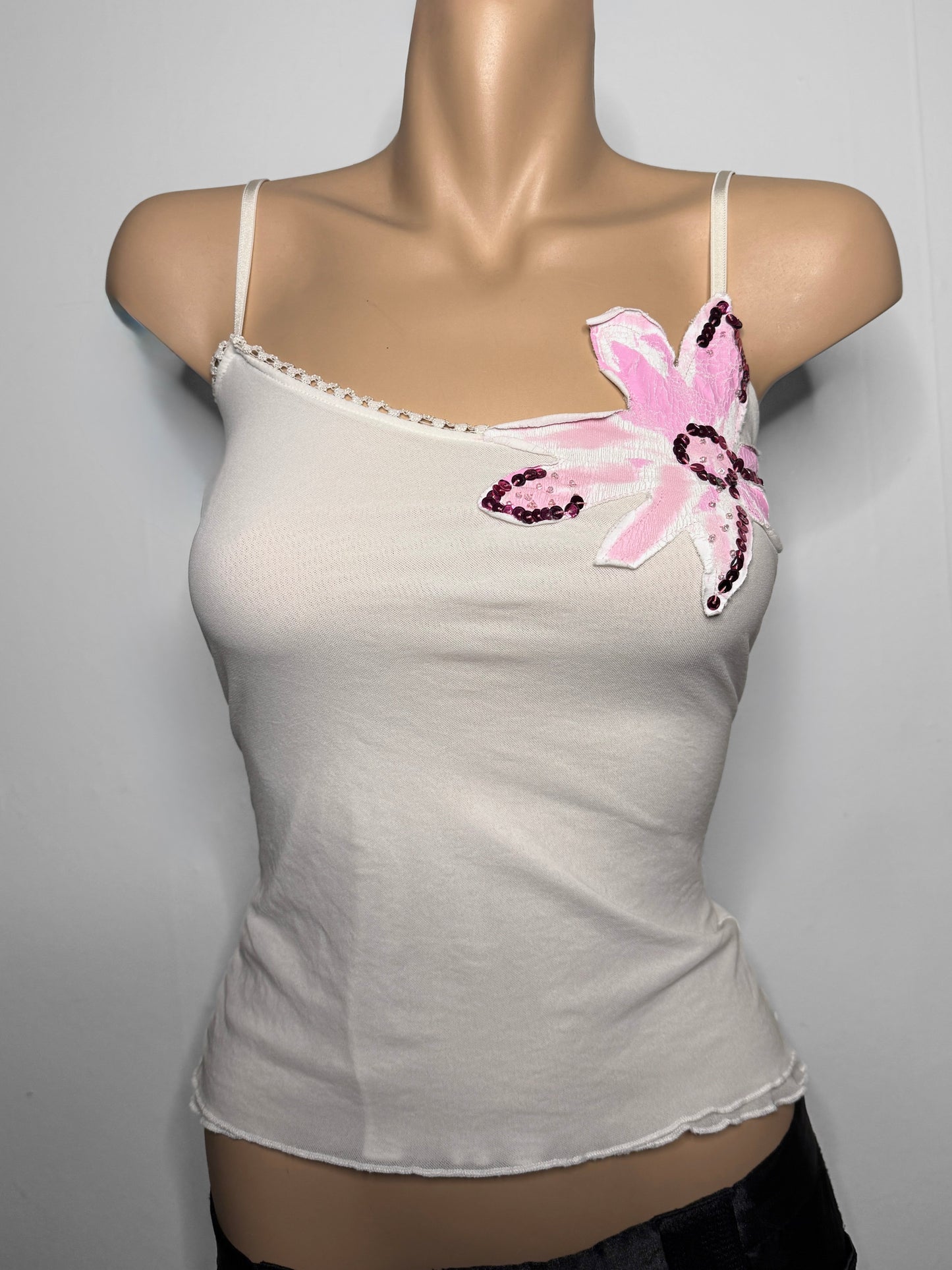 00's Mesh lined cami w flower sequin motif • Size S/M