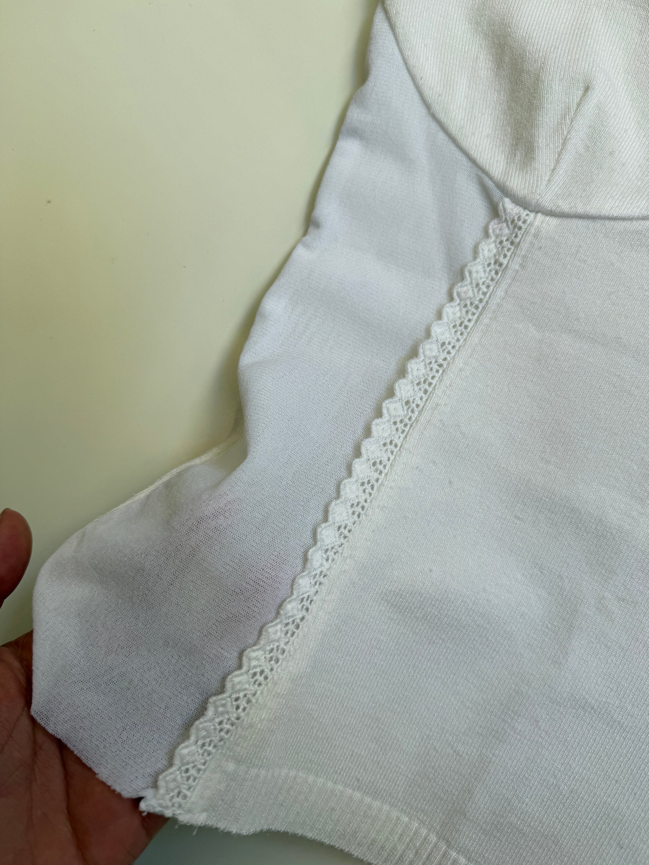 Italian 00's coquette mesh/knit cami • Size S