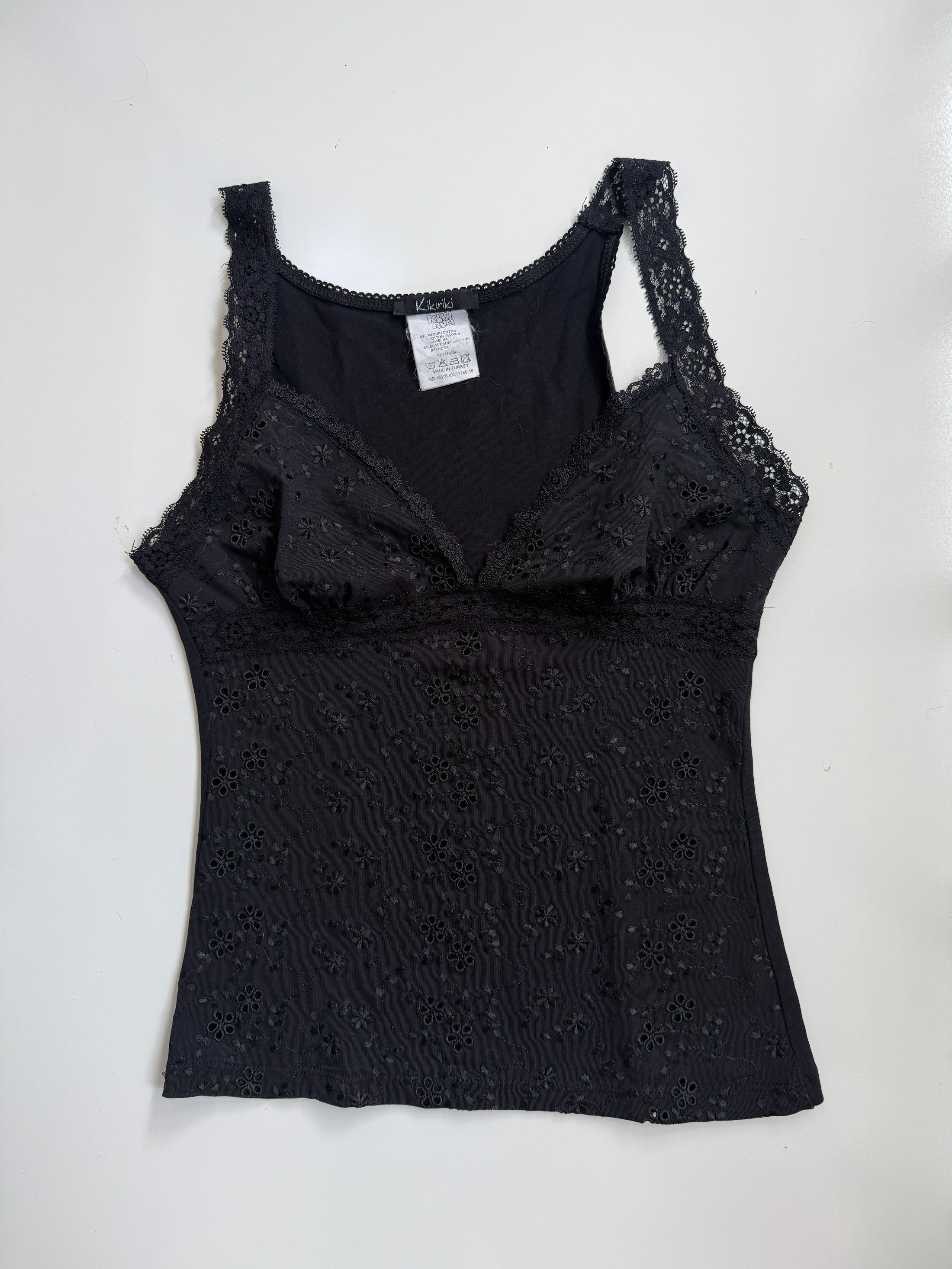 00's Anglaise cami w lace trim • Size S