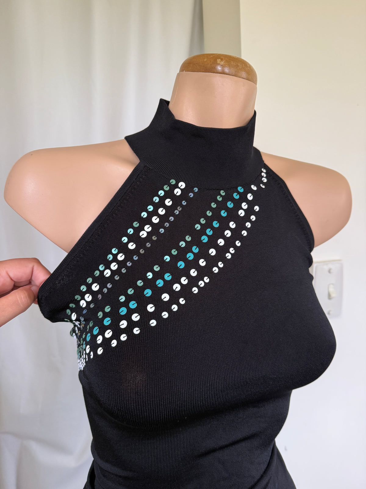 00s Cache sequin knit halter • Size L