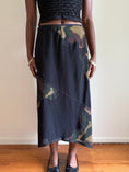 Load image into Gallery viewer, NZ 90's/00's mesh midi w camo detail • Size 8
