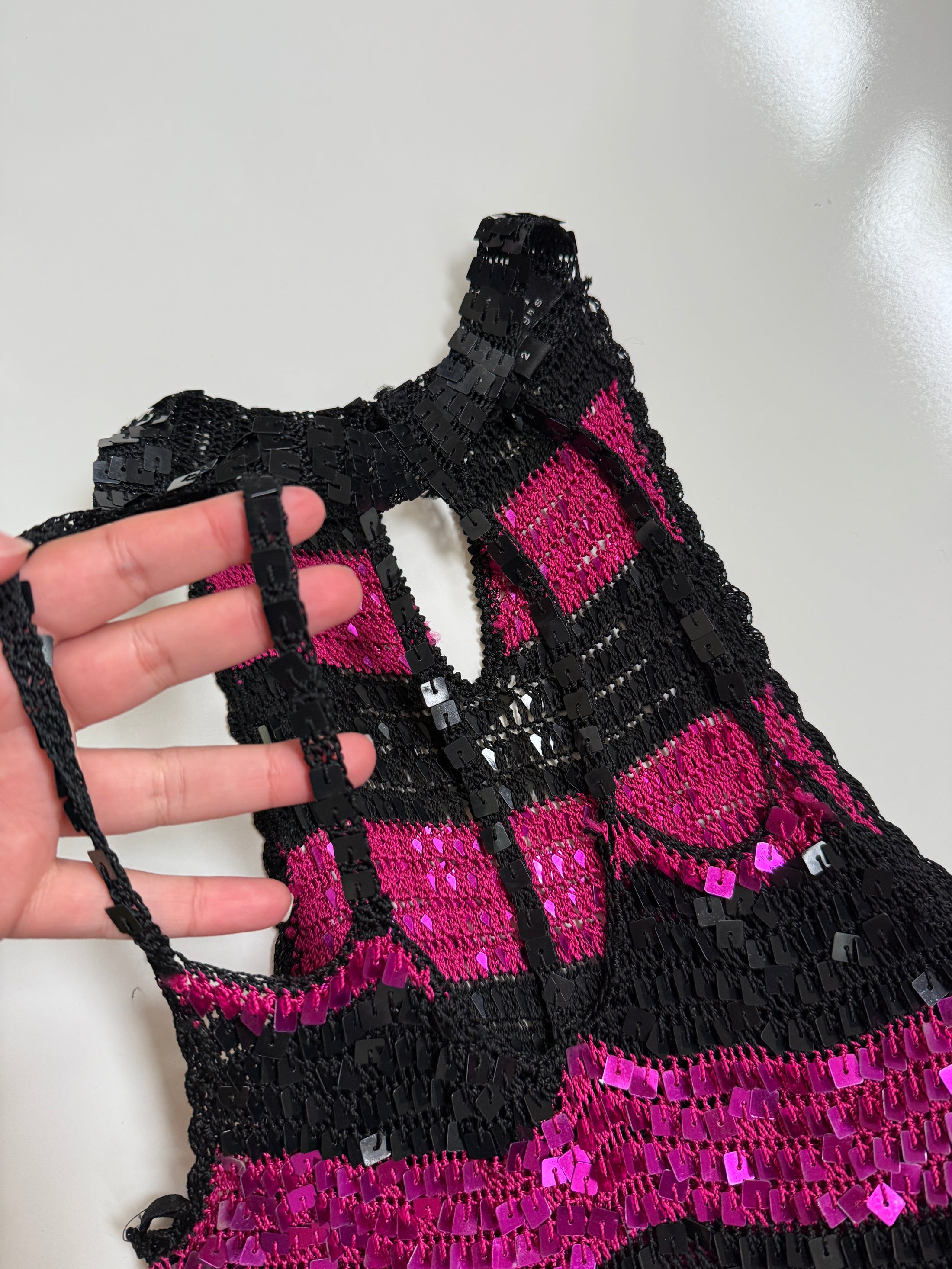 00's Striped sequin crocheted halter • Size S