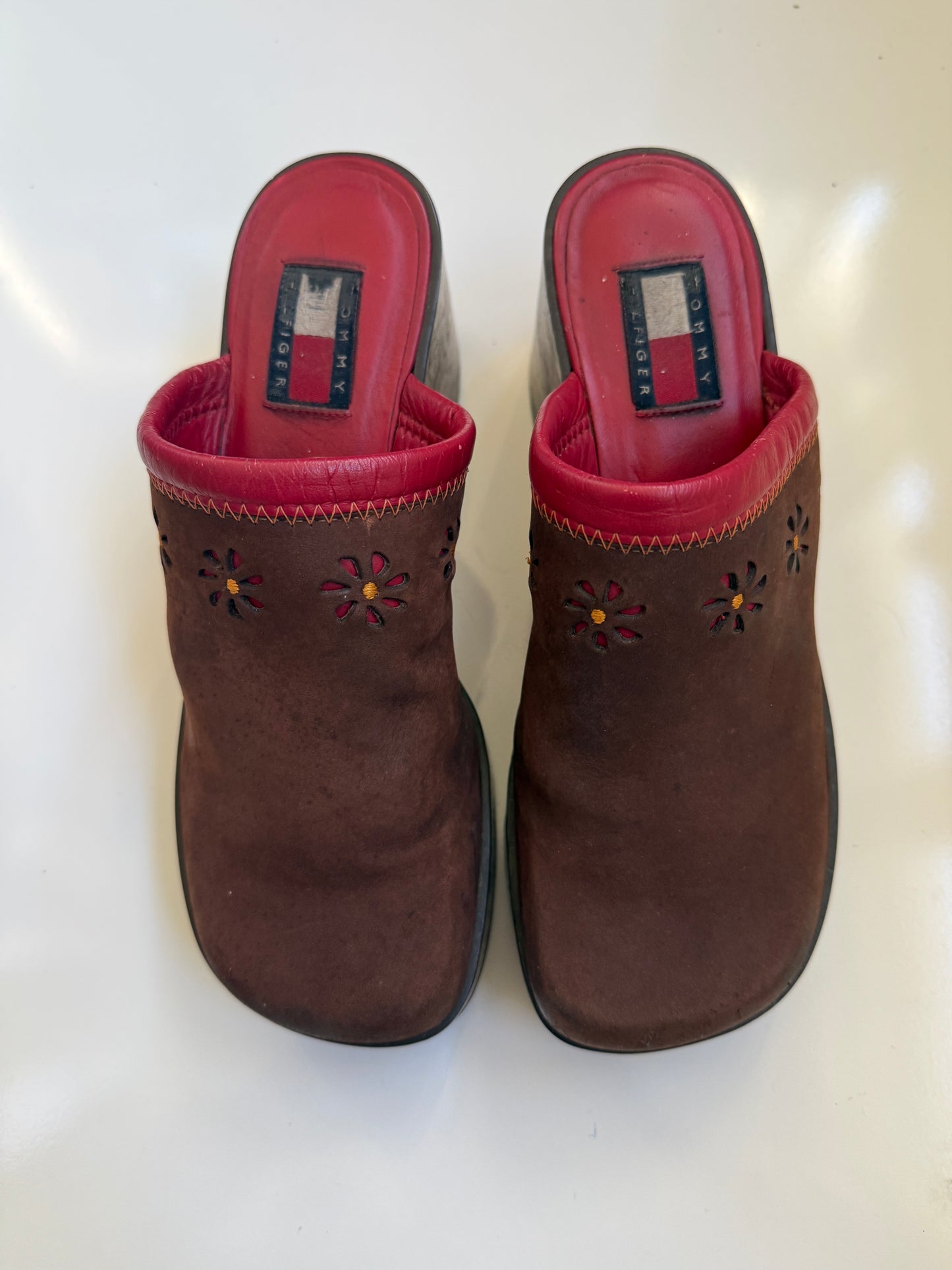 00's Tommy Hilfiger genuine leather platform clogs • Size 7