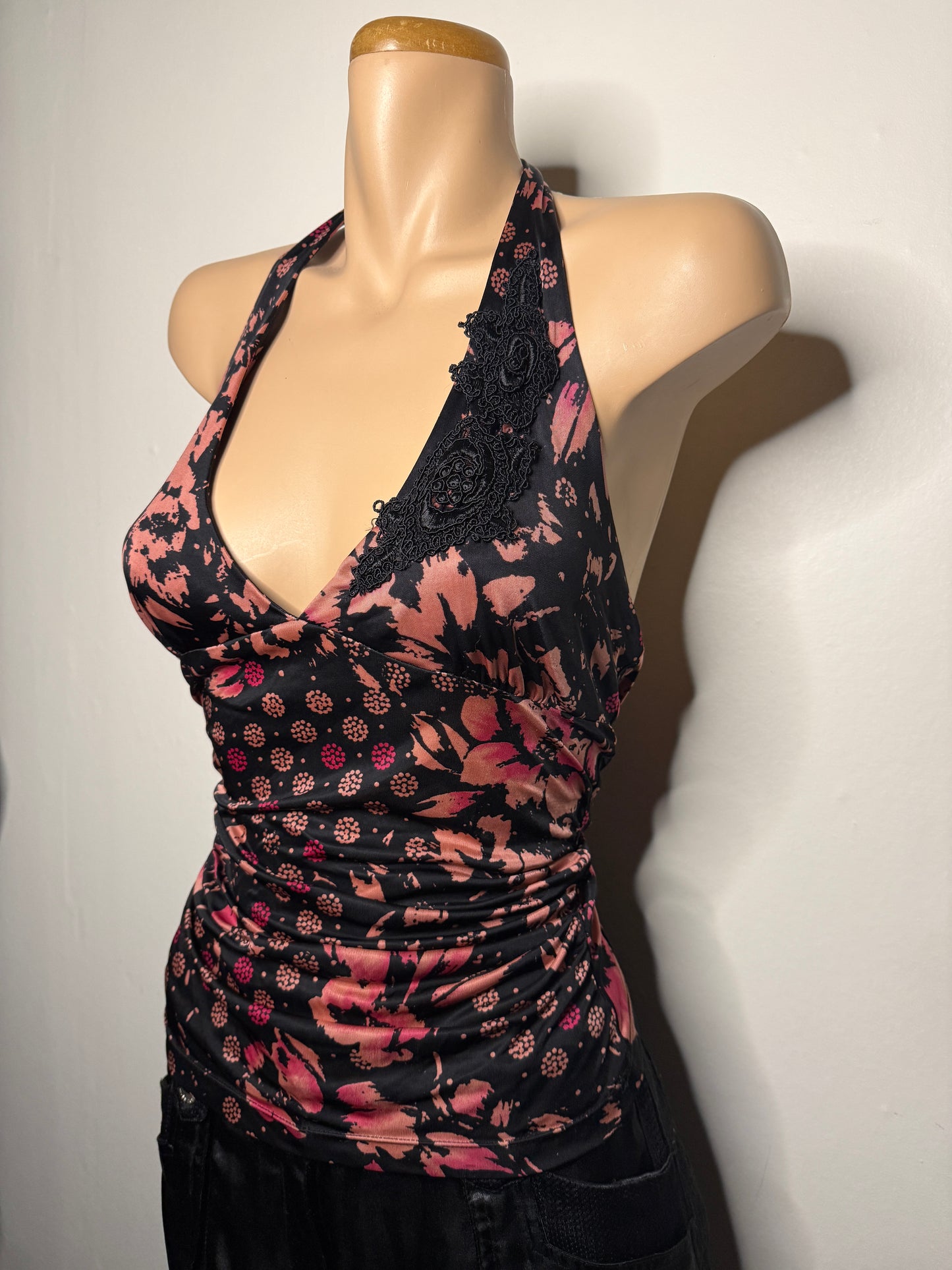 00's Mango pattern embroidered halter • Size L