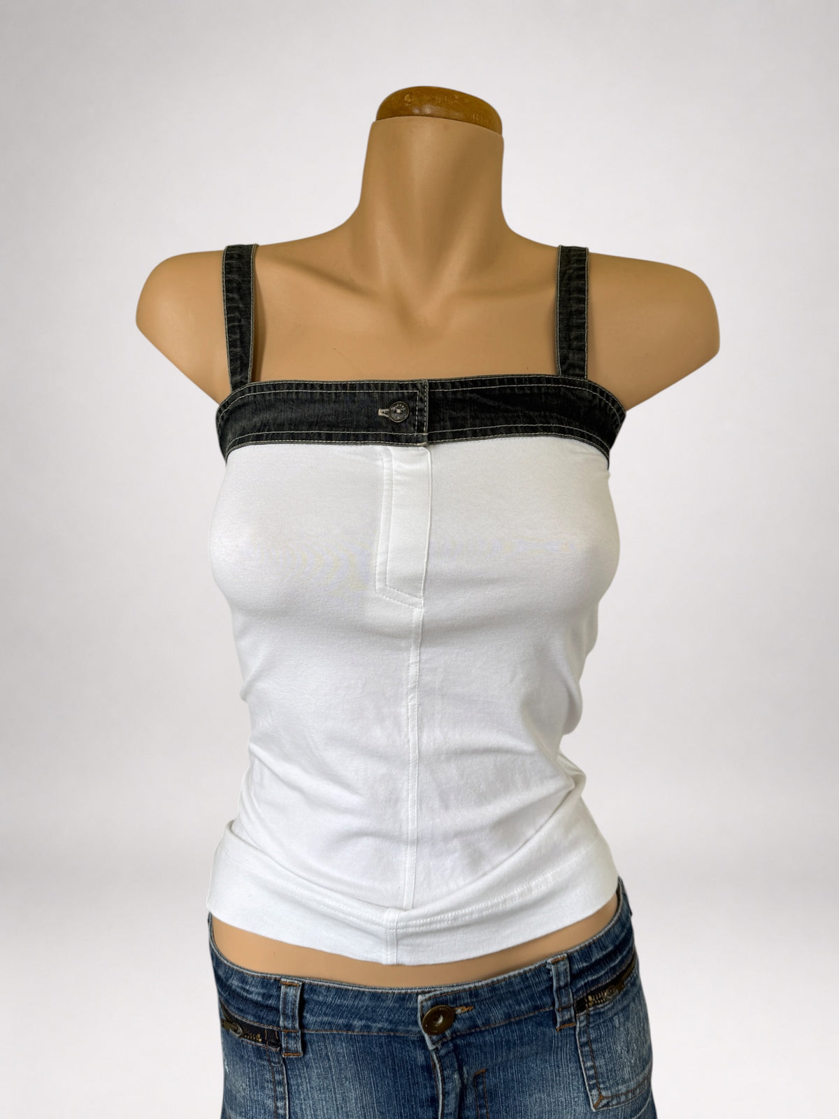 00's Cotton cami w denim trim • Size M