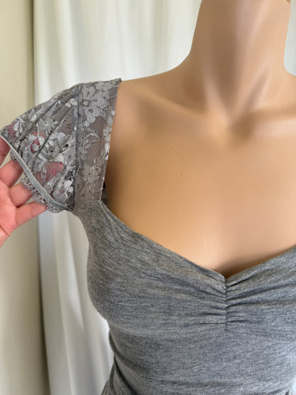 00's Mango top w lace sleeves • Size S