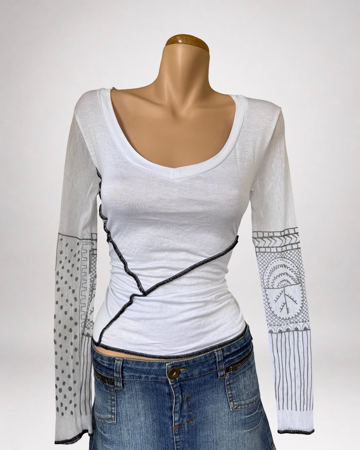Deadstock 00s Deux Mille Vingt Six 2026 (Cop Copine sister brand) wool blend mesh long sleeve • Size M