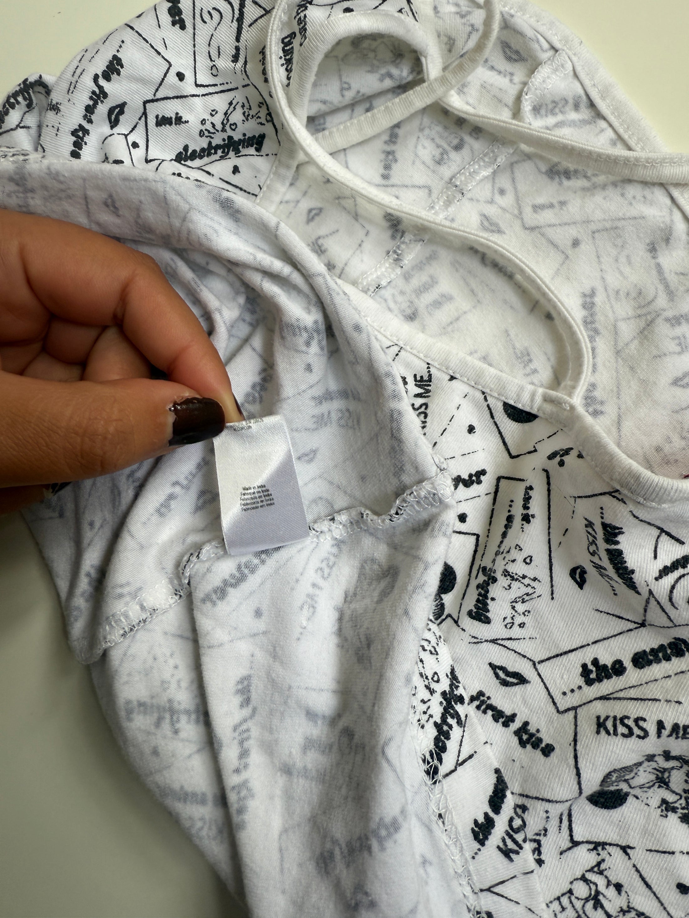 00's Love Is print cotton cami • Size XS