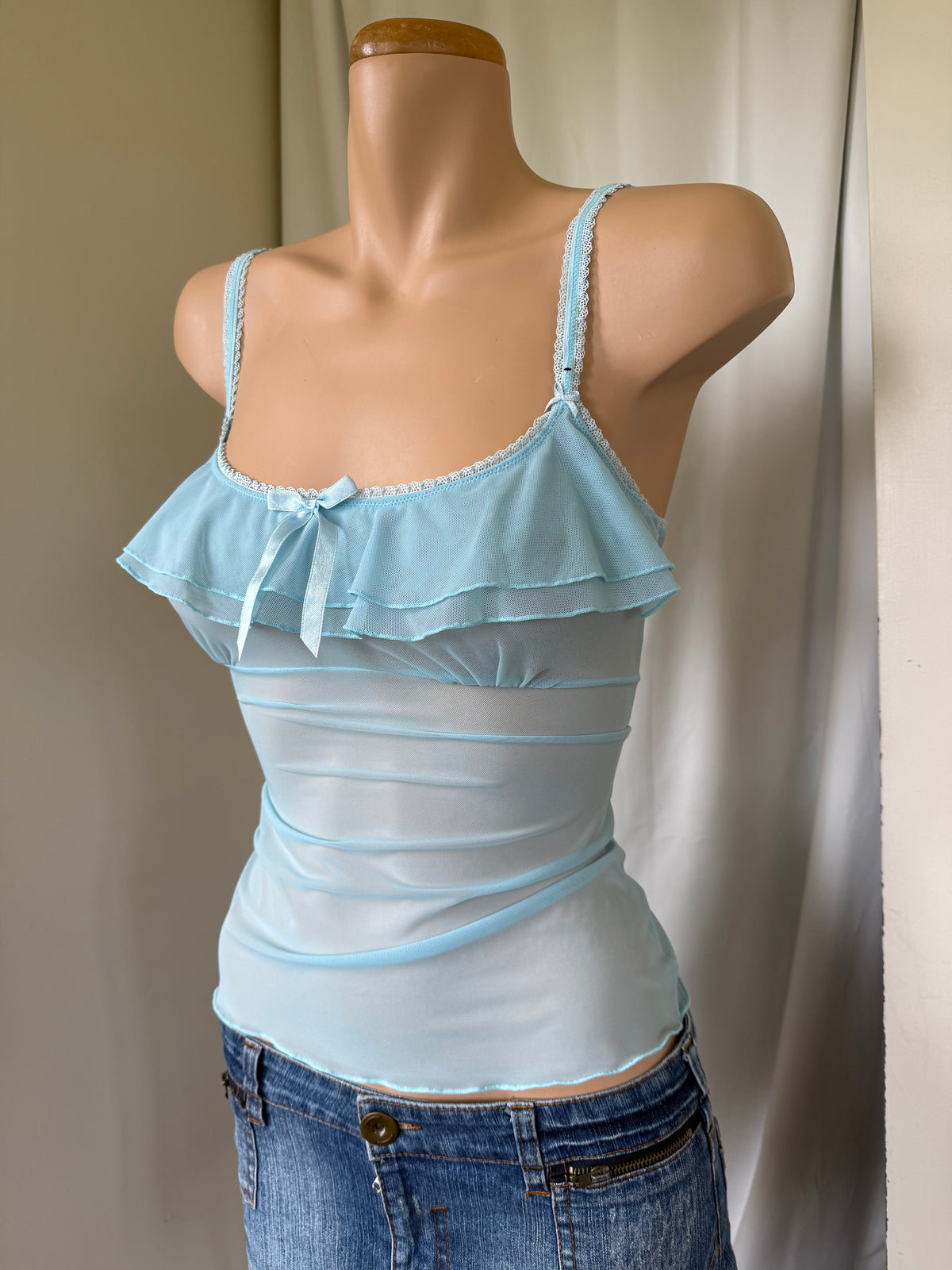 00s Baby blue mesh cami w ribbon • Size M