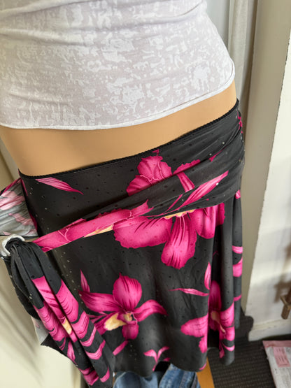 00's Tropical sequin low-rise asym midi • Size S/M