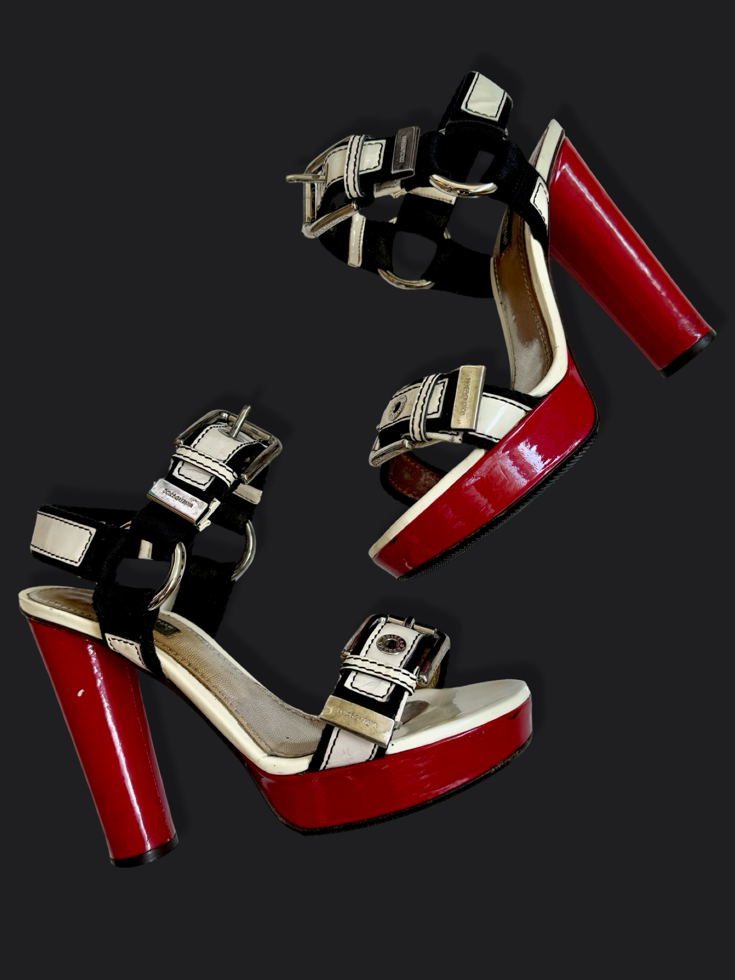 00's Dolce & Gabbana buckle strappy heels • Size 7
