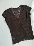 Load image into Gallery viewer, 00's Brown Lace sequin top • Size L
