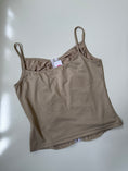 Load image into Gallery viewer, 00's Note hook eye cami top • Size S
