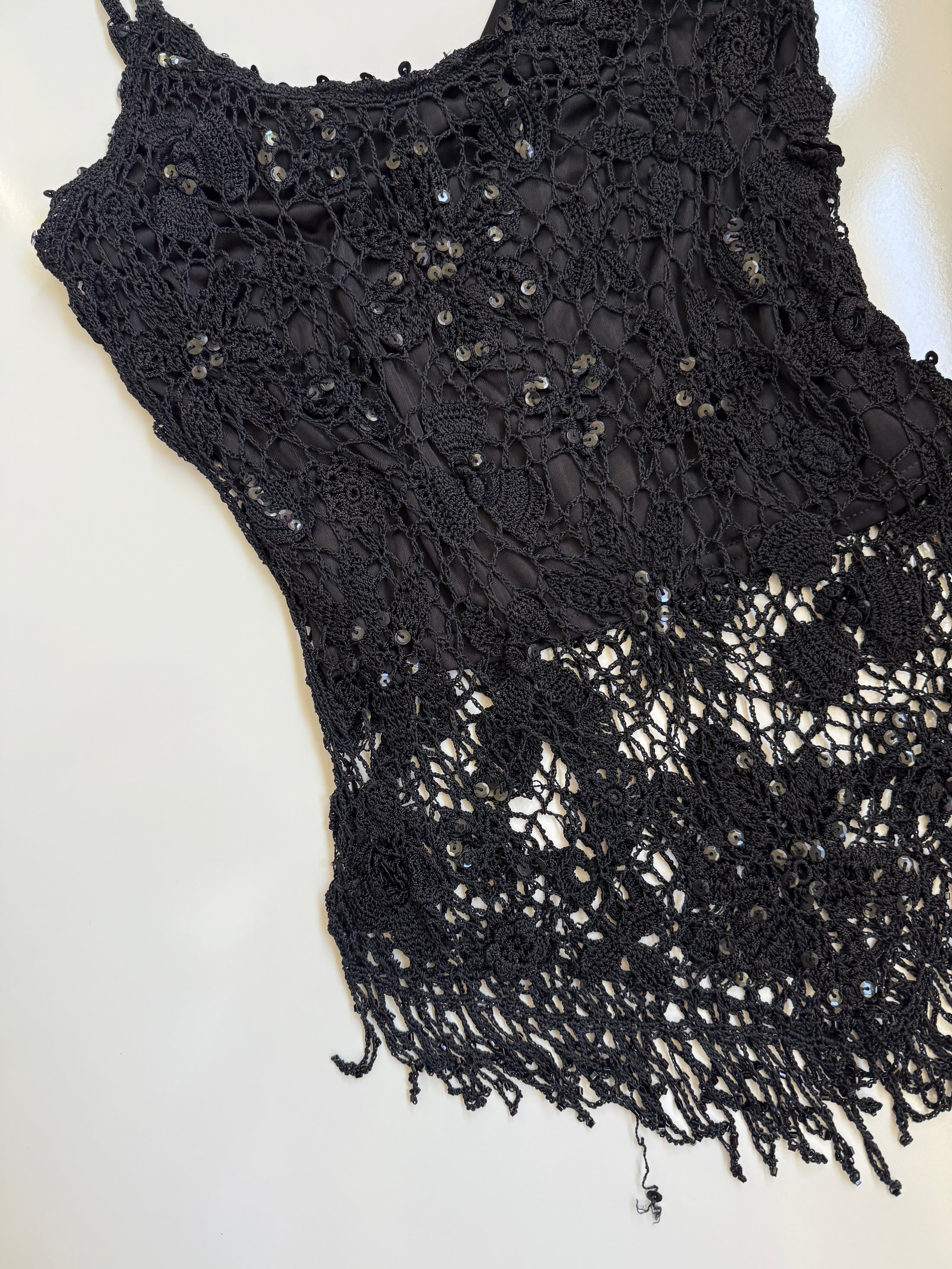 00's Crocheted lined sequin top • Size M