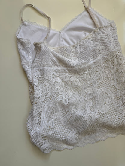 00's Embroidered woven cami w lace trim • Size M/L