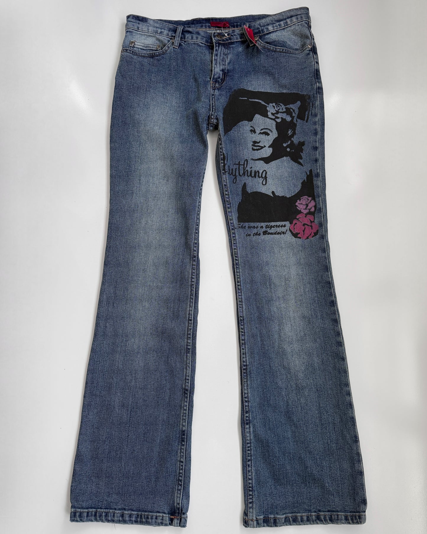 Deadstock 00's graphic print flared jeans • Size 12