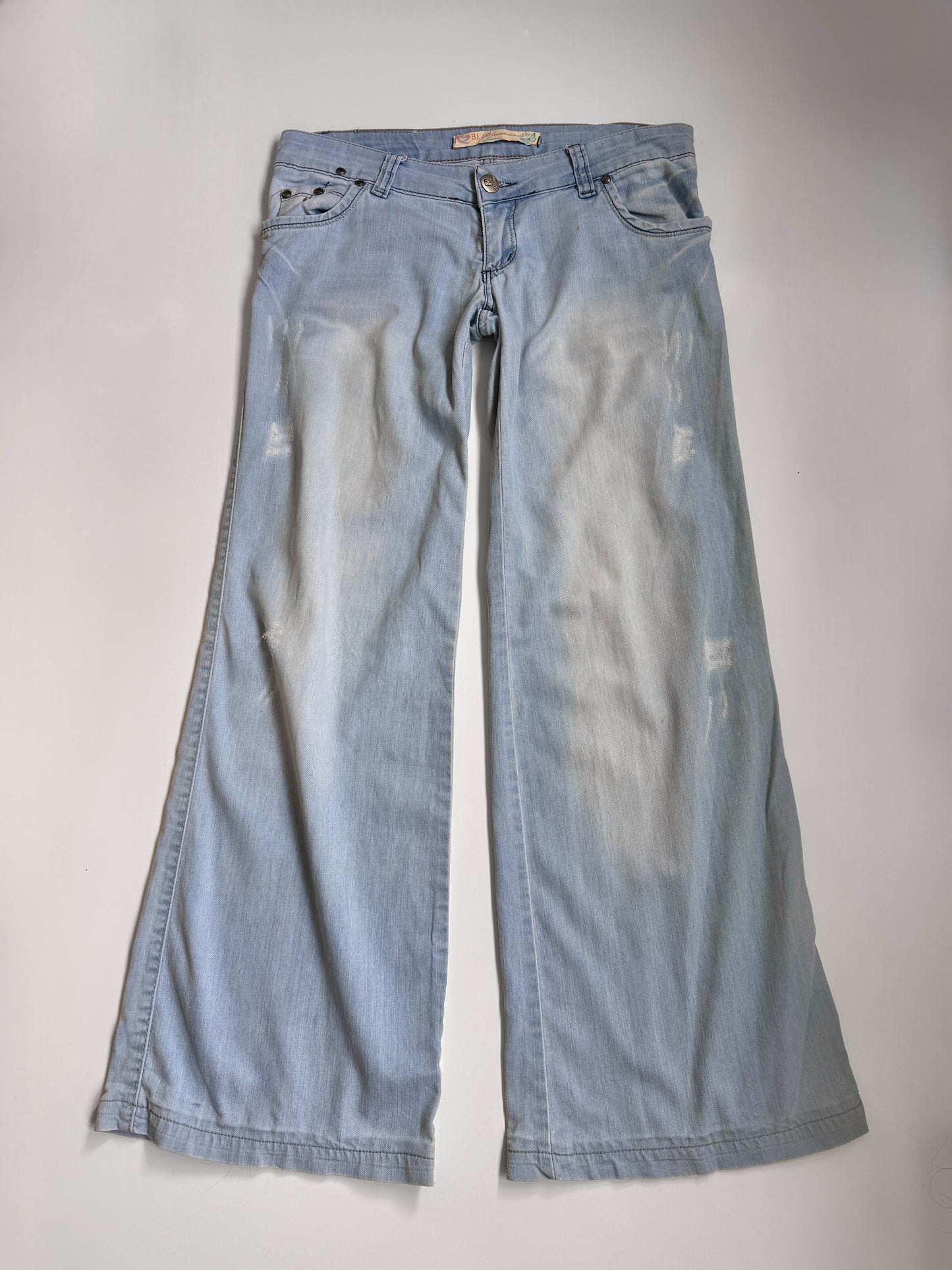 00's Ultra low-rise baggy jeans • Size 10