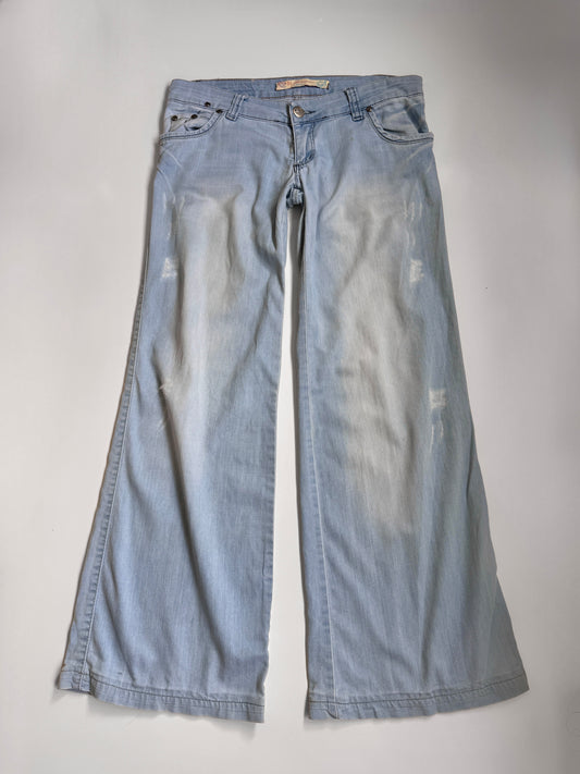 00's Ultra low-rise baggy jeans • Size 10