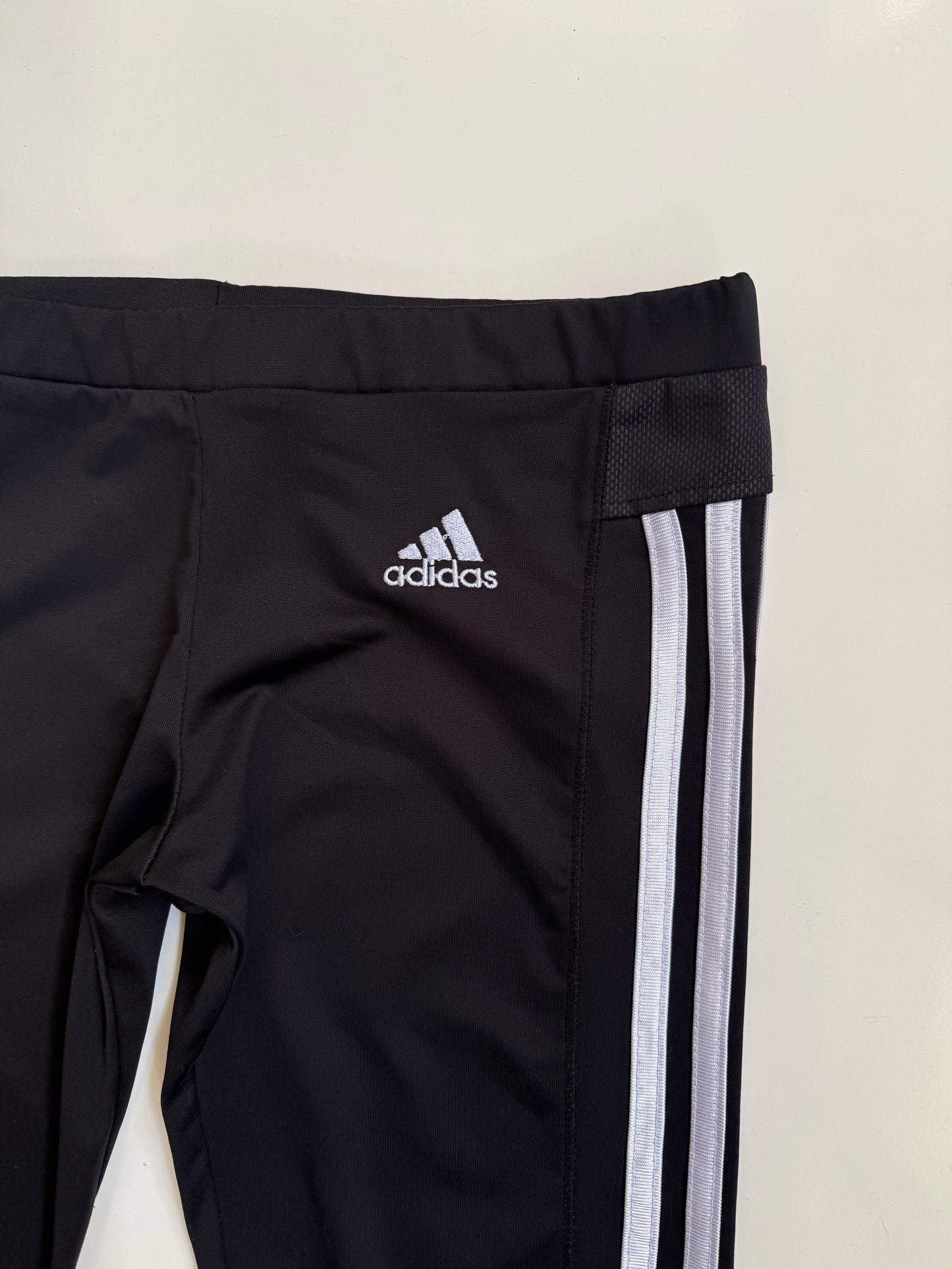 00's Adidas low-rise capris • Size S/M