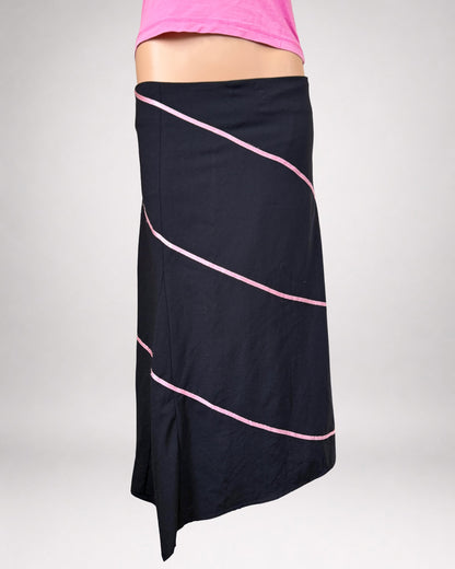 00s Midi skirt w baby pink ribbon detail • Size 10
