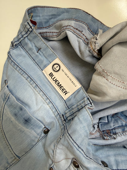 00's Ultra low-rise baggy jeans • Size 10