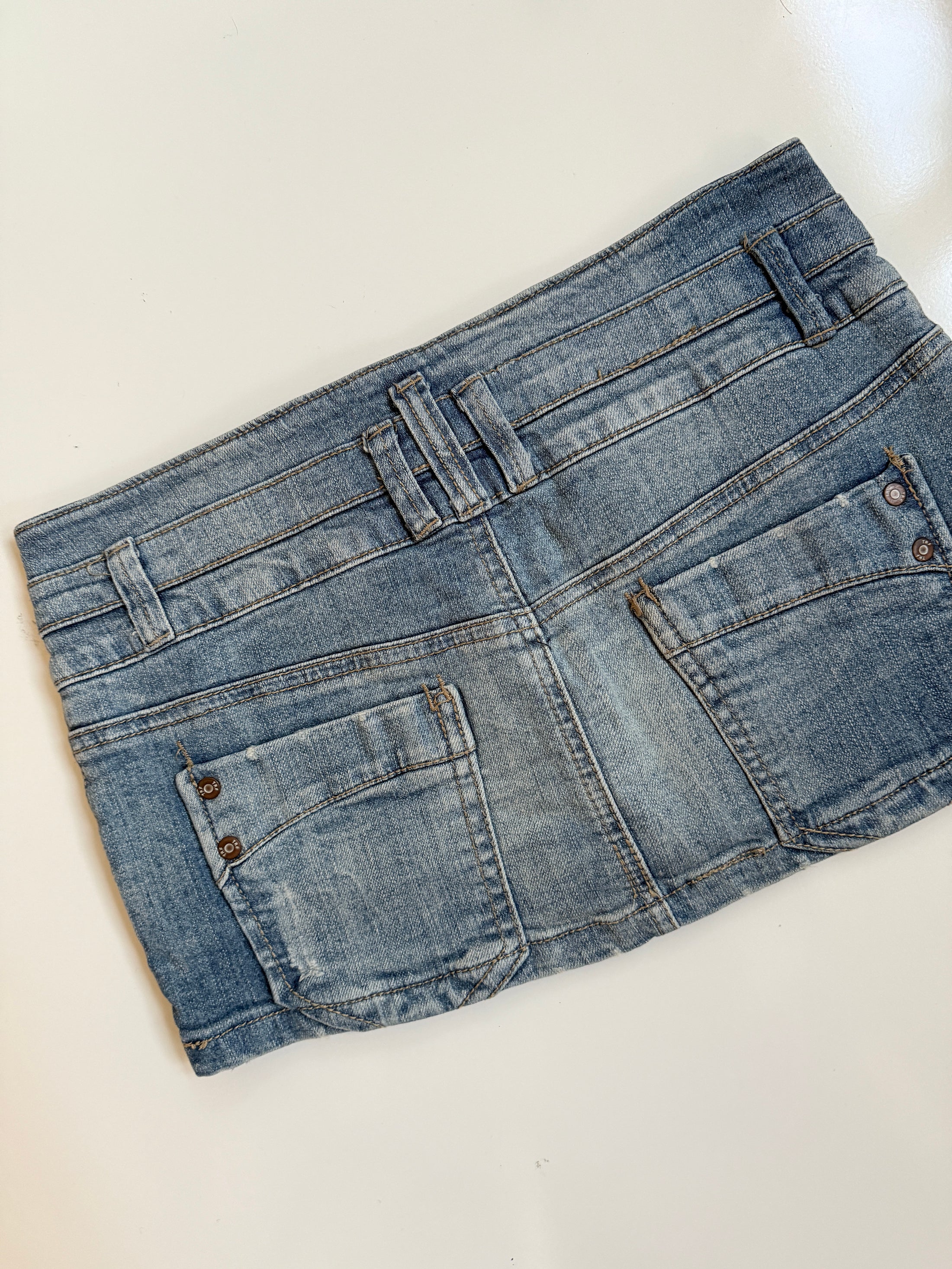 00's Zara denim micro mini w built in shorts • Size 6-8