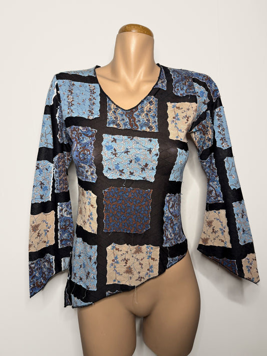 00's Patchwork asymmetrical bell sleeve • Size M