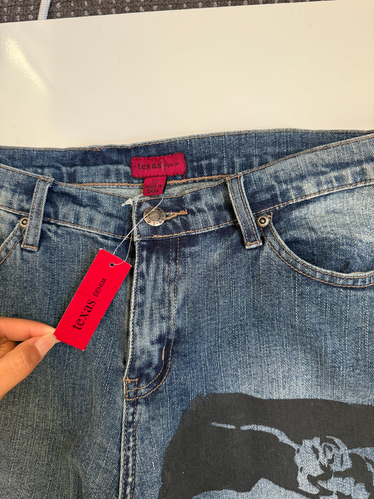 Deadstock 00's graphic print flared jeans • Size 12