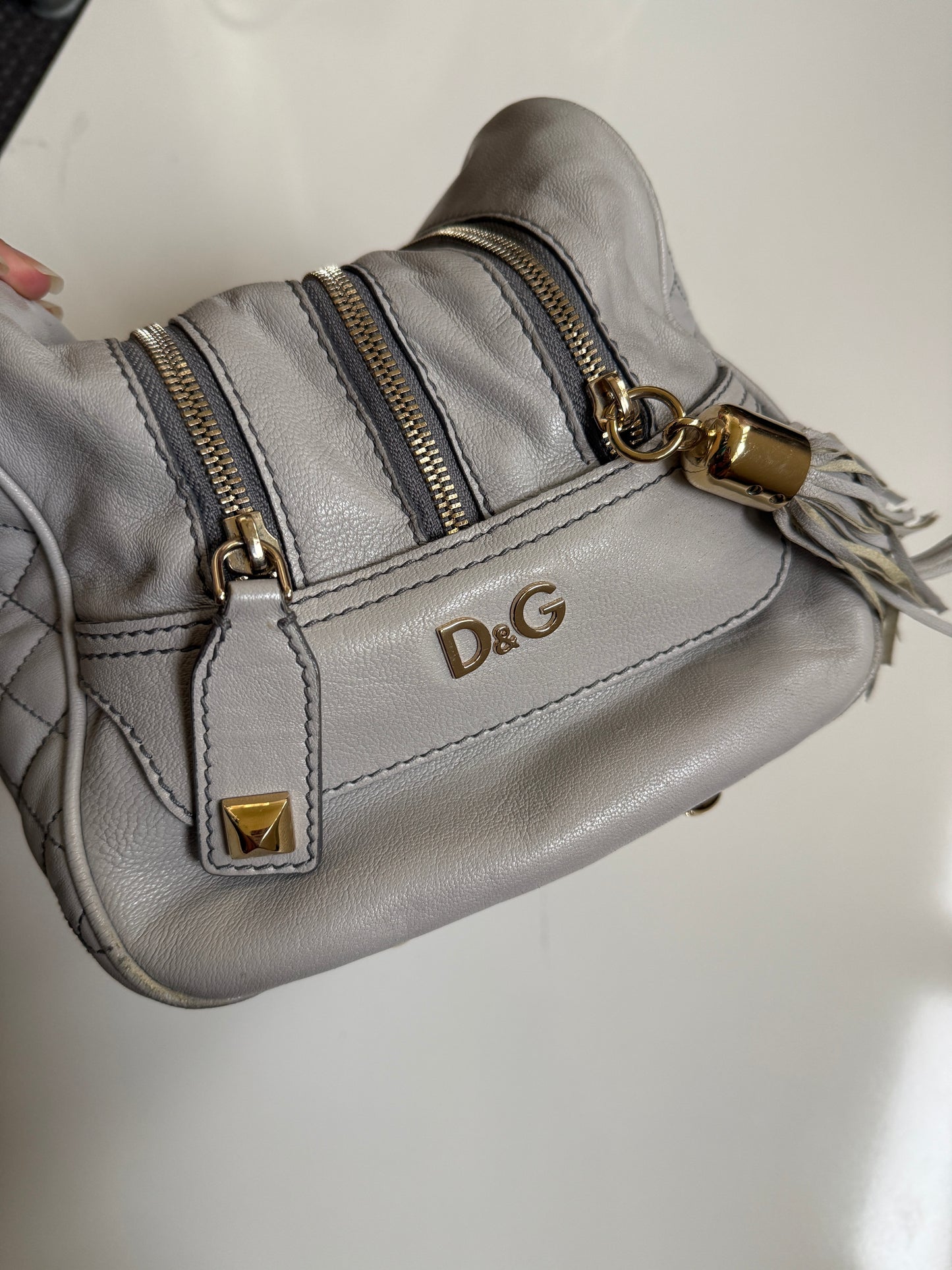 00's Dolce & Gabbana lily glam genuine leather bag